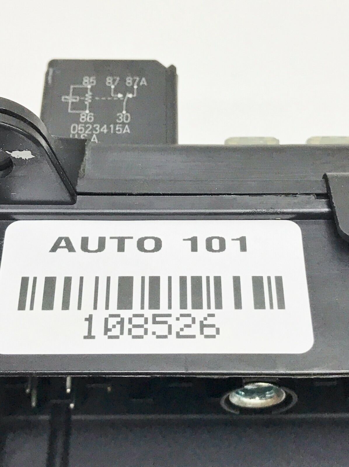 ✅ 05-06 CHEVY MALIBU Body Control Module Console Fuse Relay Box 15804602 