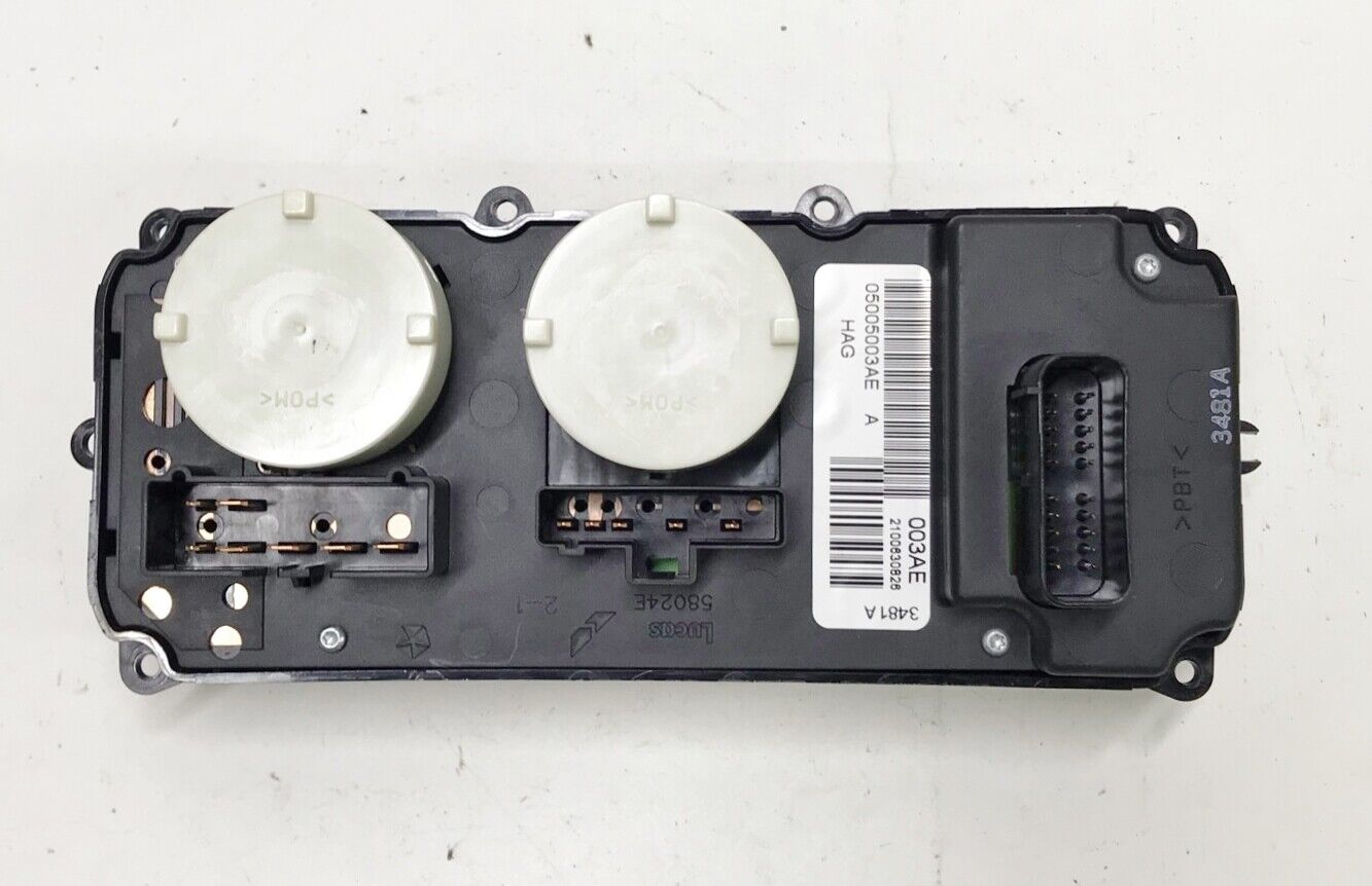 ✅ 01-02 Dodge Caravan Climate Control Module Chrysler P05005003AE