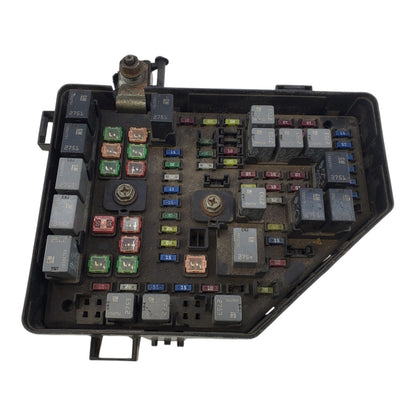 2009 Chevrolet Traverse Fuse Box Junction OEM 25909568 Module