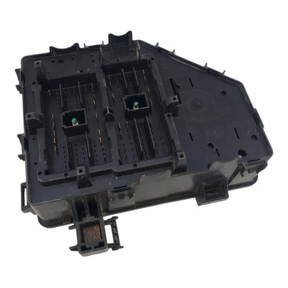 2010 GMC Acadia Fusebox Relay Module 25909570 RB232