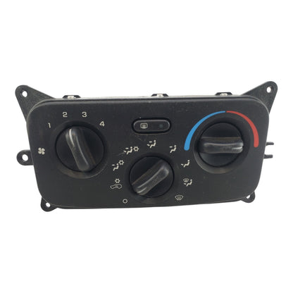 2004 - 2007 Jeep Liberty A/C  Heater Climate Control Temp Module OEM P55037533AD