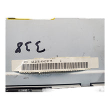 05-07 Mercedes Benz C Class Audio 20 MF2531 CD W203 S203 Radio