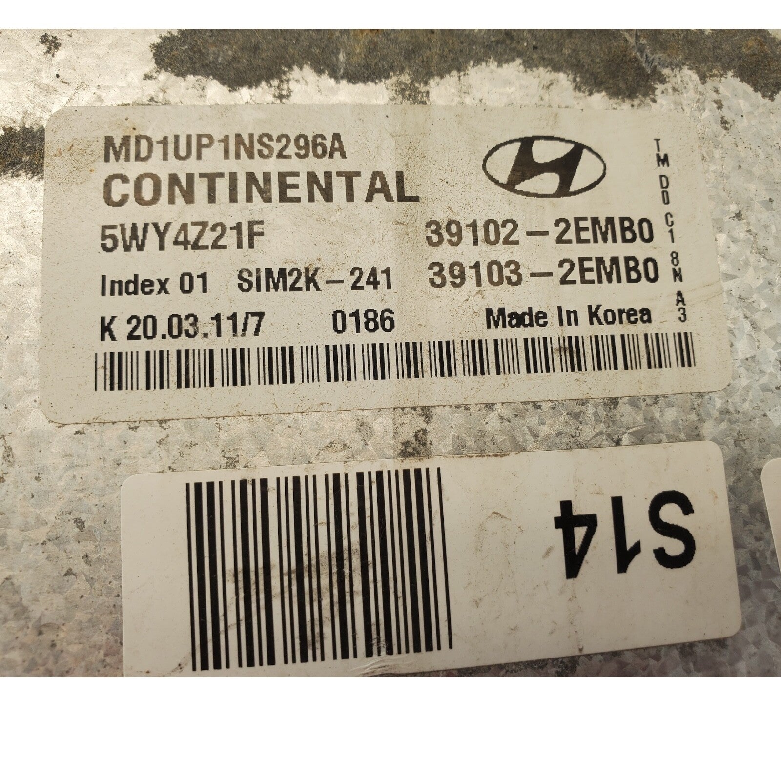 11 12 13 Hyundai Elantra #276 Engine Computer ECM ECU 39102-2EMBO