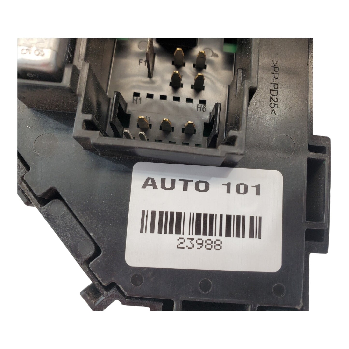 07-14 GMC Silverado Fuse Box Relay Control Junction Block P 15839517 OEM