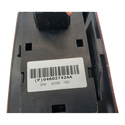 Jeep Commander 06-10 RH Passenger Door Power Window Control Switch