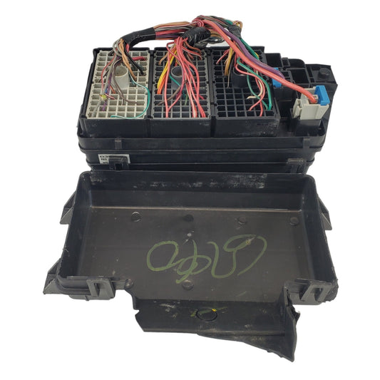 ✅2008 - 2011 Buick Lucerne & Cadillac DTS Rear Fuse Box Under Seat 13697145 OEM