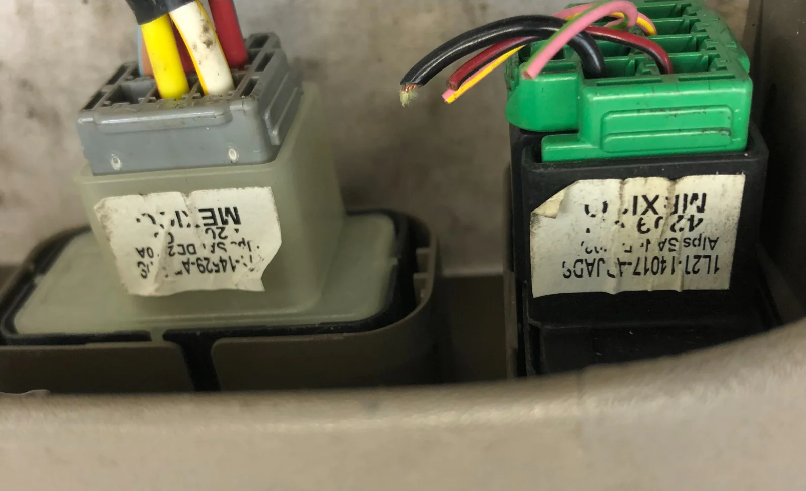 02-05 Ford Explorer Pass Right Window Control Switch CA2278 L47DA
