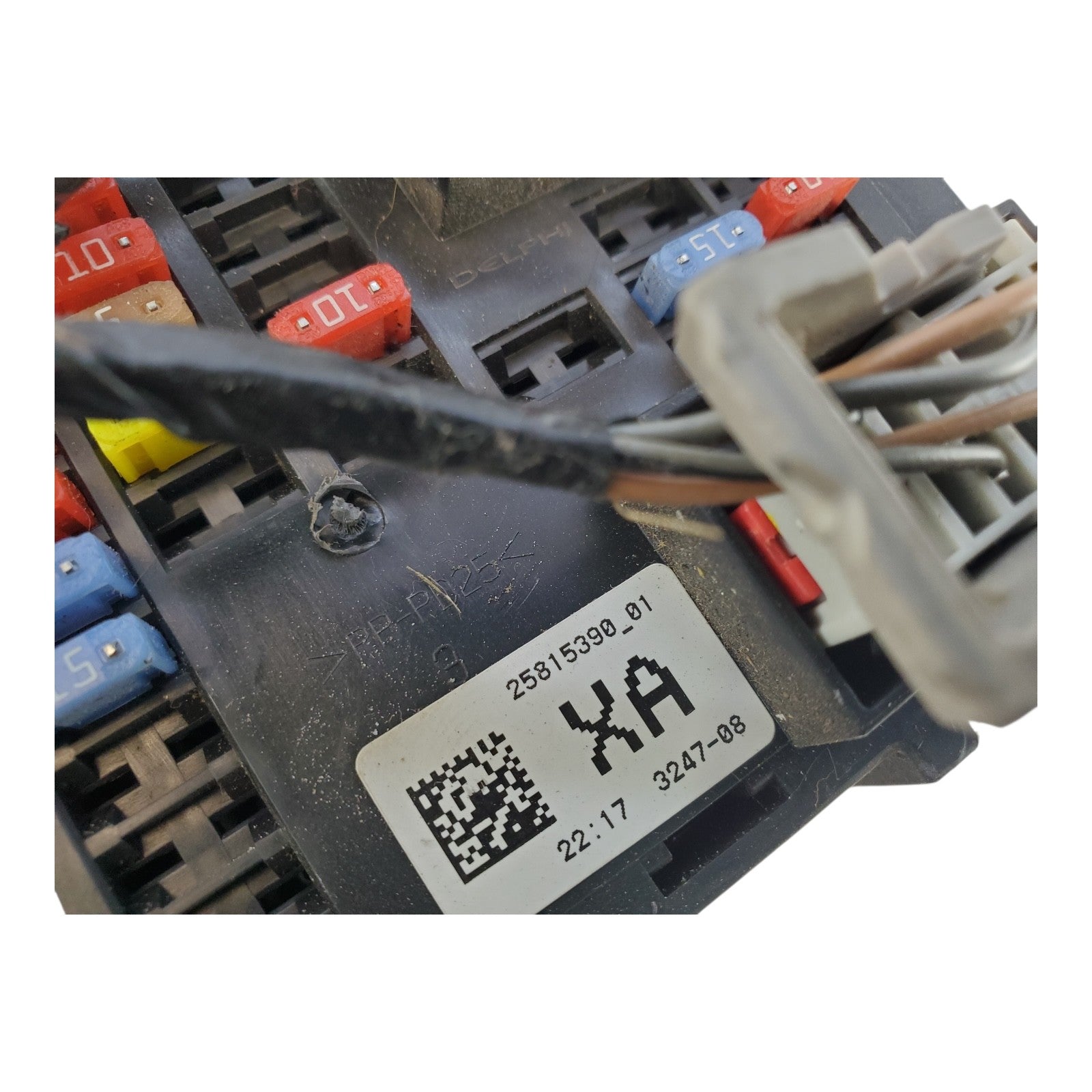 08 09 10 11 Chevrolet Silverado GMC Sierra Cabin Fuse Box 25815390-01