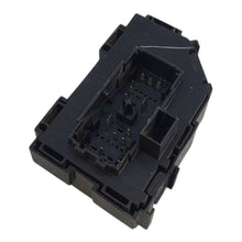 22745713 08 to 13 Silverado Sierra 1500 Cabin Junction Block Relay Fuse Box