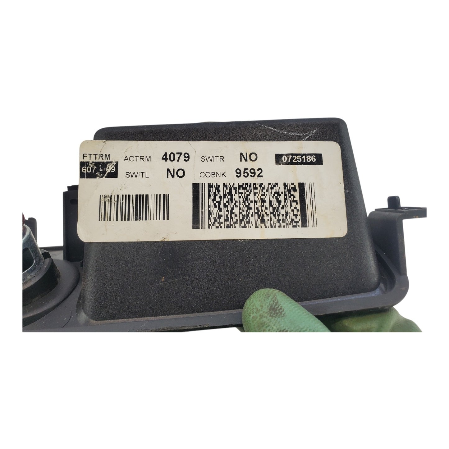 2012 Acadia Dash Storage 25944079