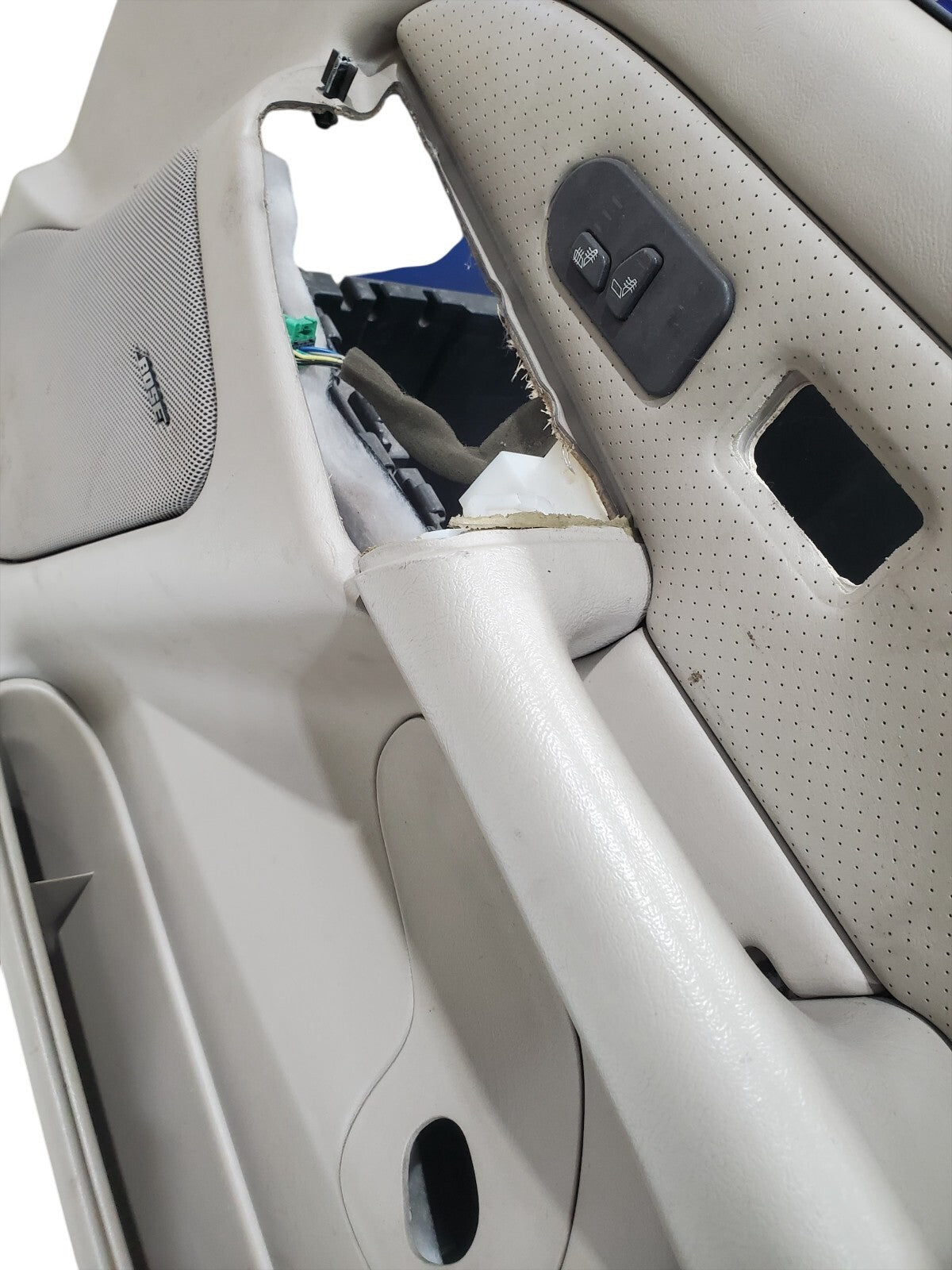 03-06 Chevrolet Cadillac Escalade Sierra Silverado Door Panel OEM 15199461
