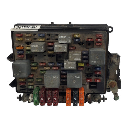 1999-2002 Chevrolet Silverado Suburban Tahoe Fuse Box Junction OEM 12193645-09