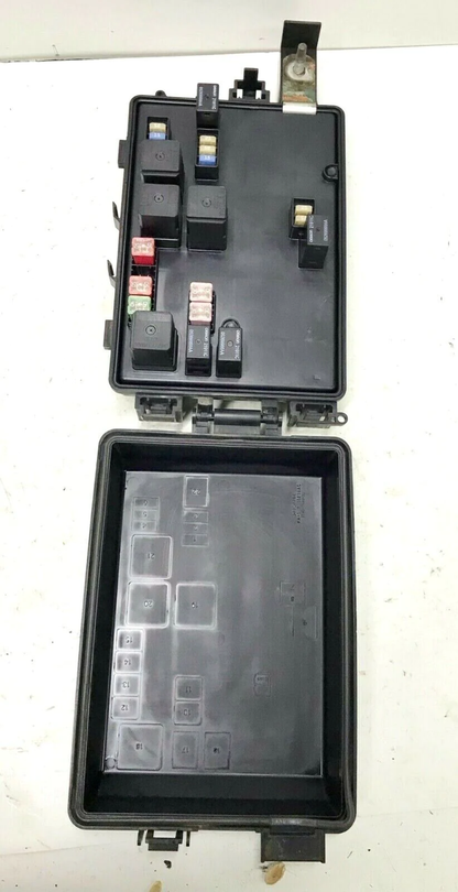 06 Dodge Charger Fuse Box Junction OEM Module 04692170AG
