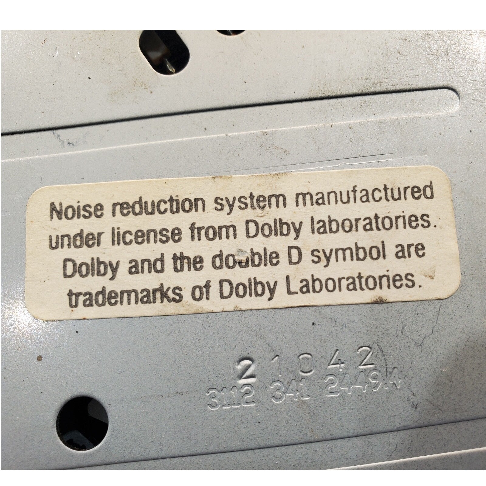 96-00 DODGE CHRYSLER RADIO CASSETTE TAPE PLAYER P56038931AB
