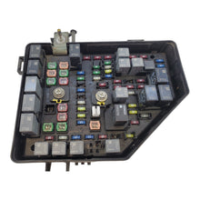 10 2010 Chevy Traverse Engine Fuse Box Relay Junction Block Panel 20832842
