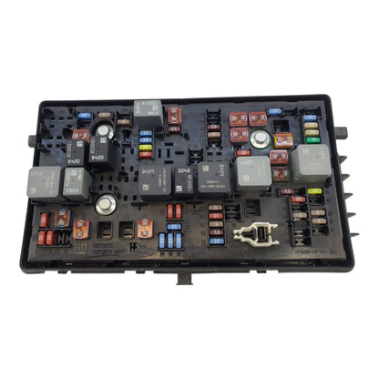 2011 Buick fuse junction box 20922937_01