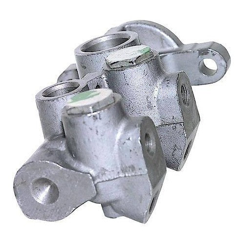 2000-2005 Century/Grand Prix/Impala/Regal Brake Master Cylinder