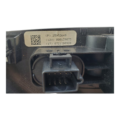 2007-2014 Silverado 1500 Crew Cab Master Window Mirror Lock Switch 76890