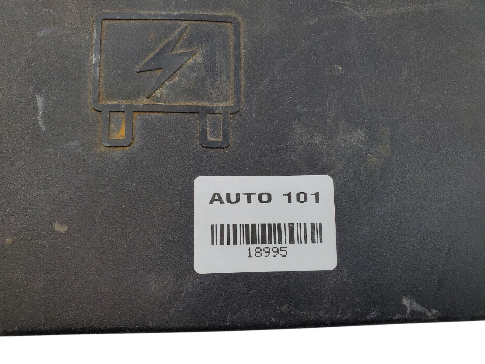 03-05 Buick Rendezvous Fuse Box Junction OEM 10338237 Module GM