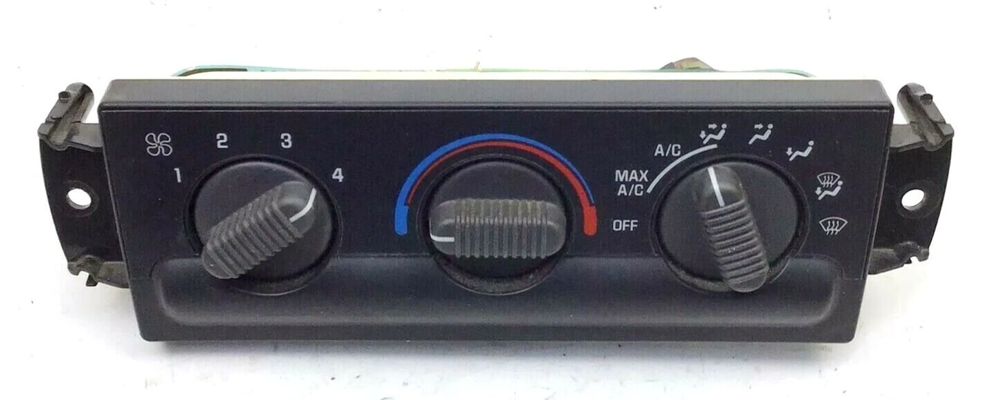 99-02 Chevy Blazer Jimmy Silverado Climate Control A/C Heat 16250545 GM