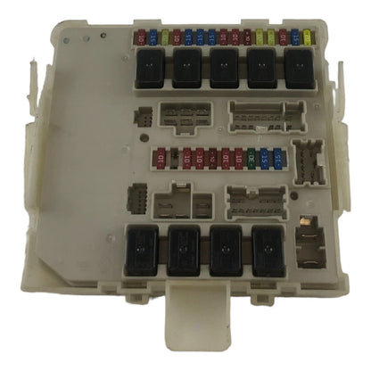 04-07 NISSAN TITAN ARMADA  BODY CONTROL MODULE FUSE BOX 2400-6H31 / 284BZE00C