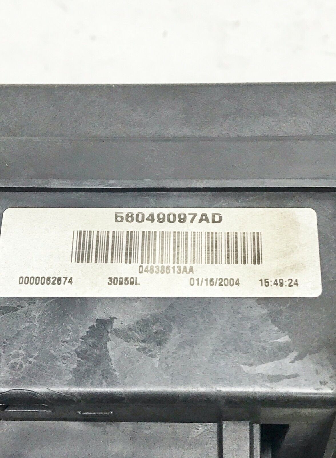 2004-2005 Dodge Durango Fuse Box Relay Unit 56049097AD Module