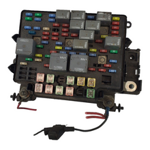 ✅2003-2006 CADILLAC-CHEVY-GMC Fuse Box Relay Unit Module 15115617-02