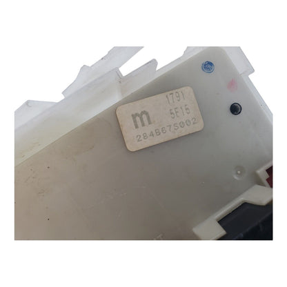 2004-2007 NISSAN TITAN XTERRA INFINITI BCM FUSE RELAY BOX BLOCK 284B67S002