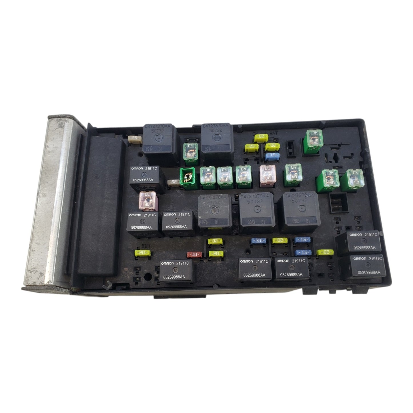 01-04 CHRYSLER DODGE INTERGRATED POWER CONTROL MODULE FUSE BOX 04727557AC OEM