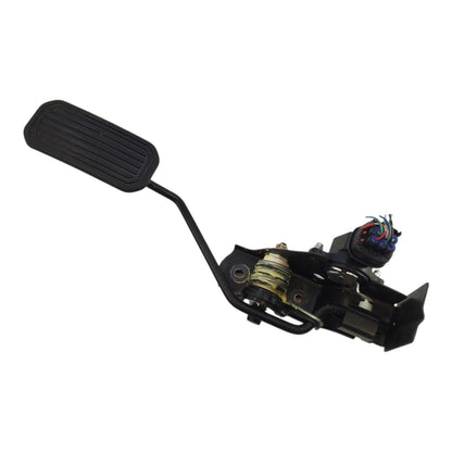 02-06 Toyota Camry Gas Pedal Assembly Accelerator 78010-33010