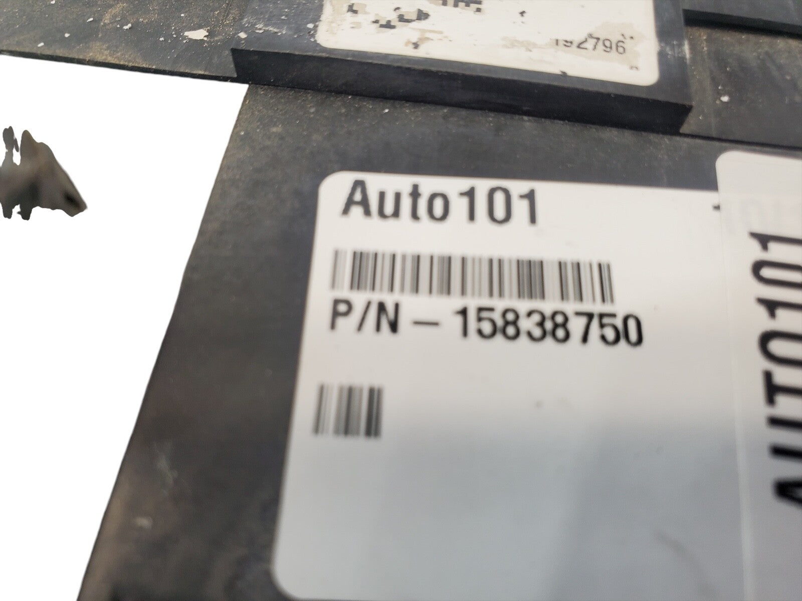 15838750 Chevy 2007 2008 Malibu Fuse Box Engine Bay Under Hood Front Relay D23