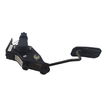 02-06 Toyota Camry Gas Pedal Assembly Accelerator 78010-33010