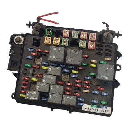 2003-2006 CADILLAC-CHEVY-GMC Fuse Box Relay Unit Module 15115617-02
