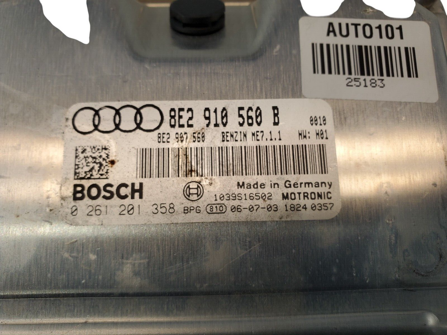 Audi S4 B7 Sedan 4.2 V8 Engine Computer       8E2 910 560 B
