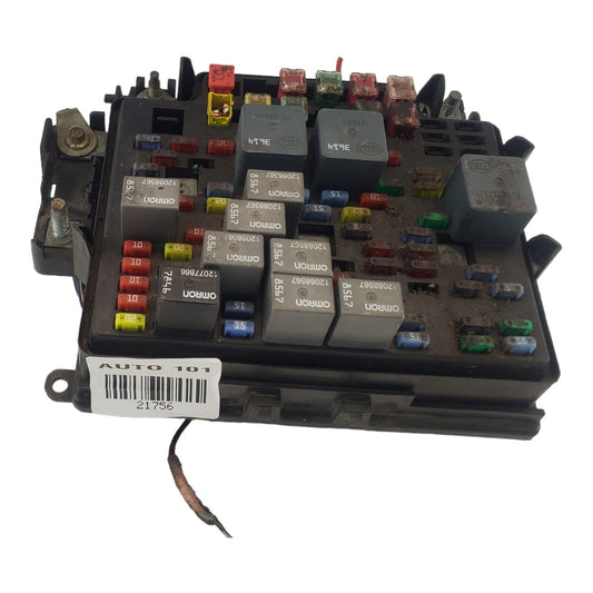 ✅2003-2006 Yukon Suburban Tahoe Escalade Fuse Box 15177119-01