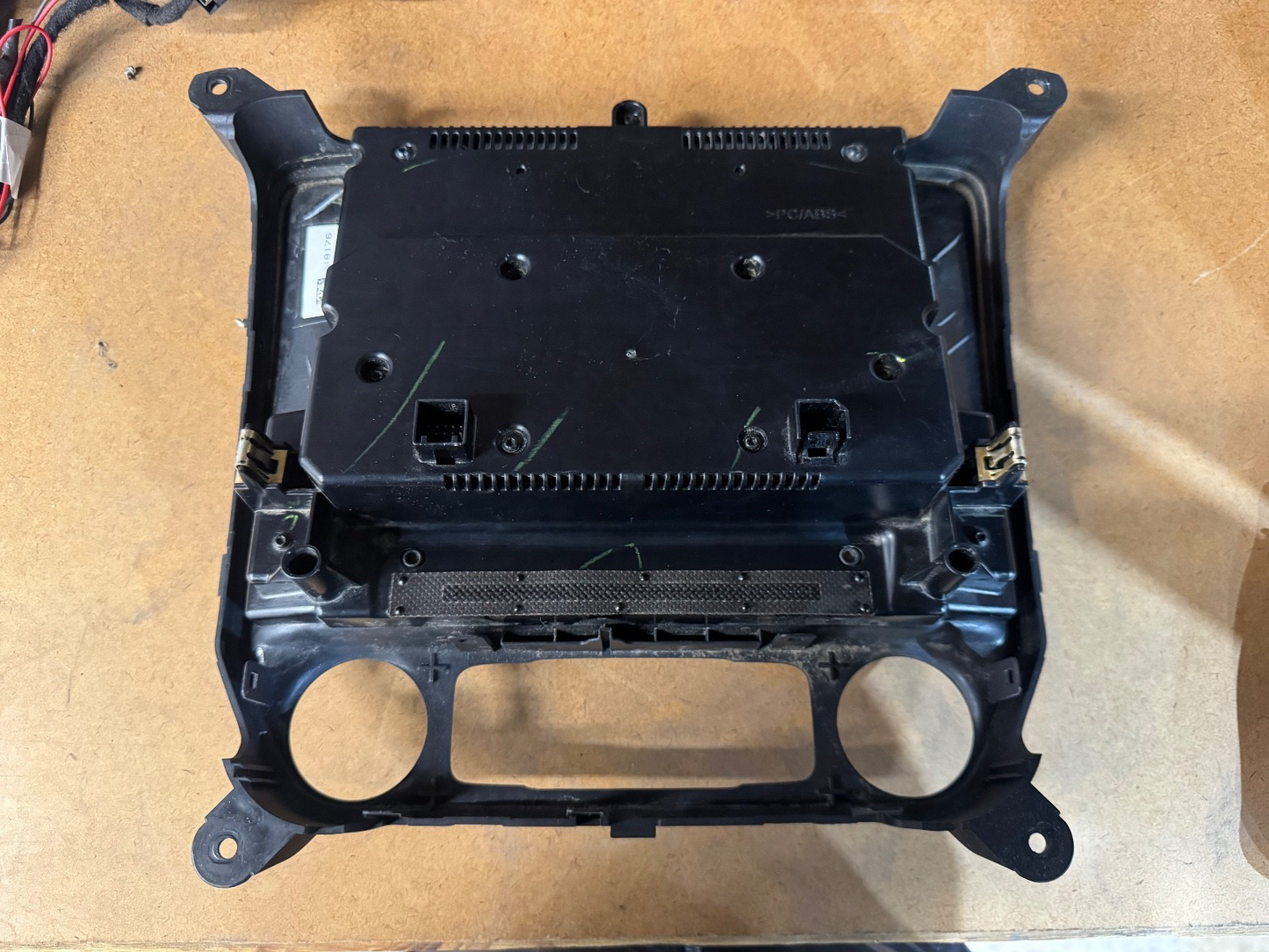 OEM 2014-2015 GMC Sierra 1500 Radio Display Screen With Control Panel 23176315