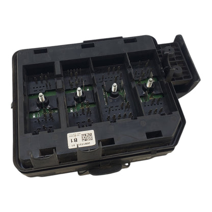 08-11 Chevrolet Impala Fuse Box Junction Relay Unit 2081731401  w/o FOGLAMPS
