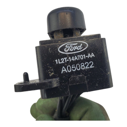 1L2T-14A701-AA  2004-2008 Ford F-150 Front Driver Left Seat Control Switch OEM
