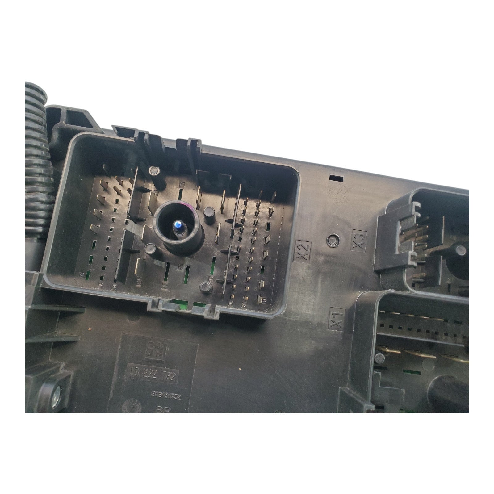 12 13 Cadillac SRX Engine Fuse Box Relay Junction Panel 20934802
