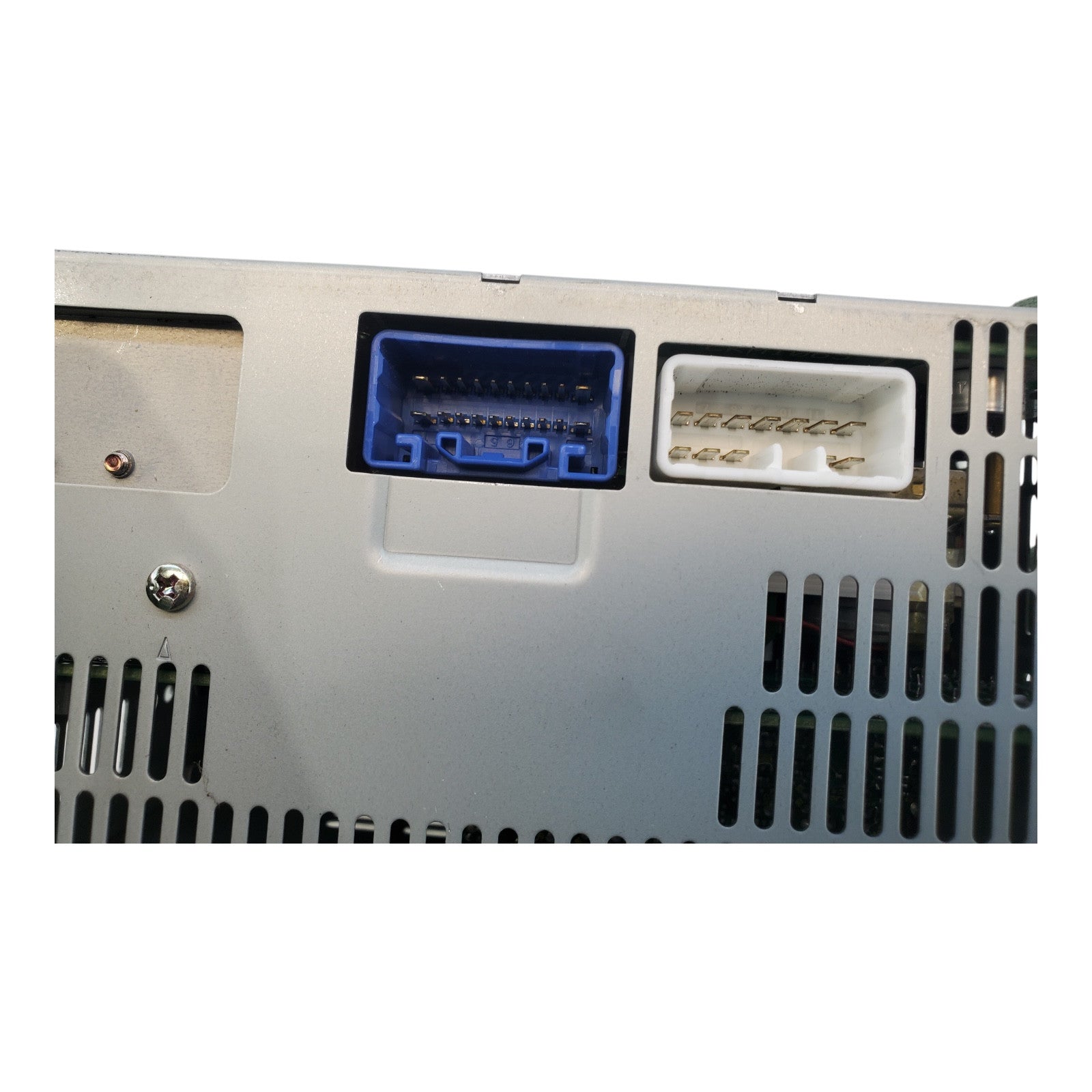 2000-2001 Lexus ES300 Stereo Radio Receiver Cassette Player 86120-33320