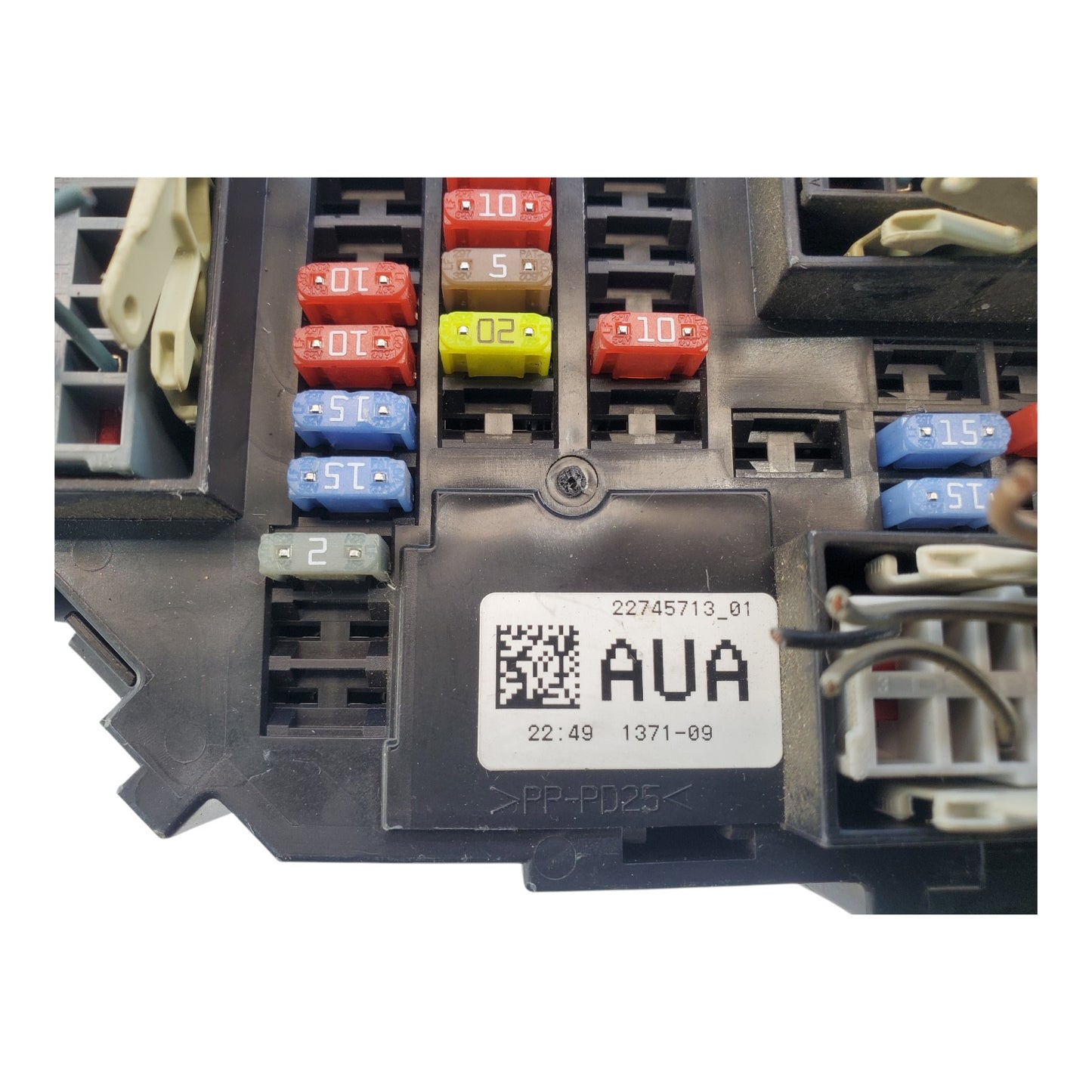 22745713 08 to 13 Silverado Sierra 1500 Cabin Junction Block Relay Fuse Box