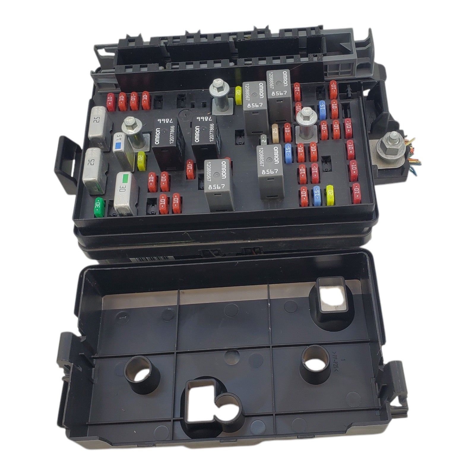 GM SAAB FUSE BLOCK 2005 - 2006 9-7X TRAILBLAZER ENVOY 15208328