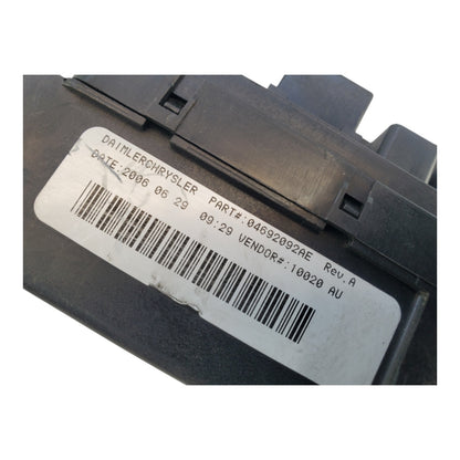 06-07 DODGE DAKOTA FUSE BOX BCM FUSE BOX ENGINE BAY MODULE 04692092AE