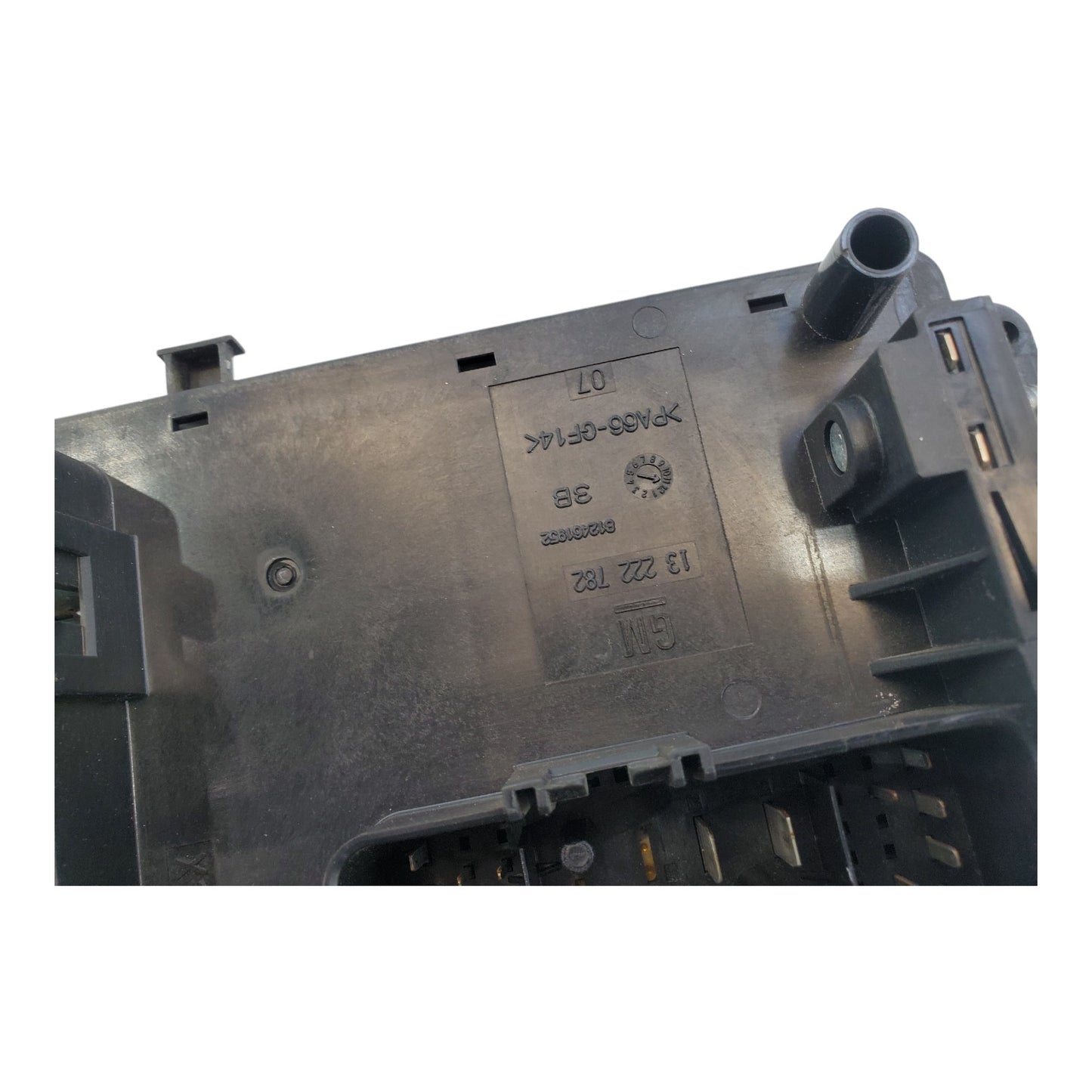 2013 Buick Regal 2.0L L4 Engine Compartment Fuse Relay Box Fusebox 22891999 OEM