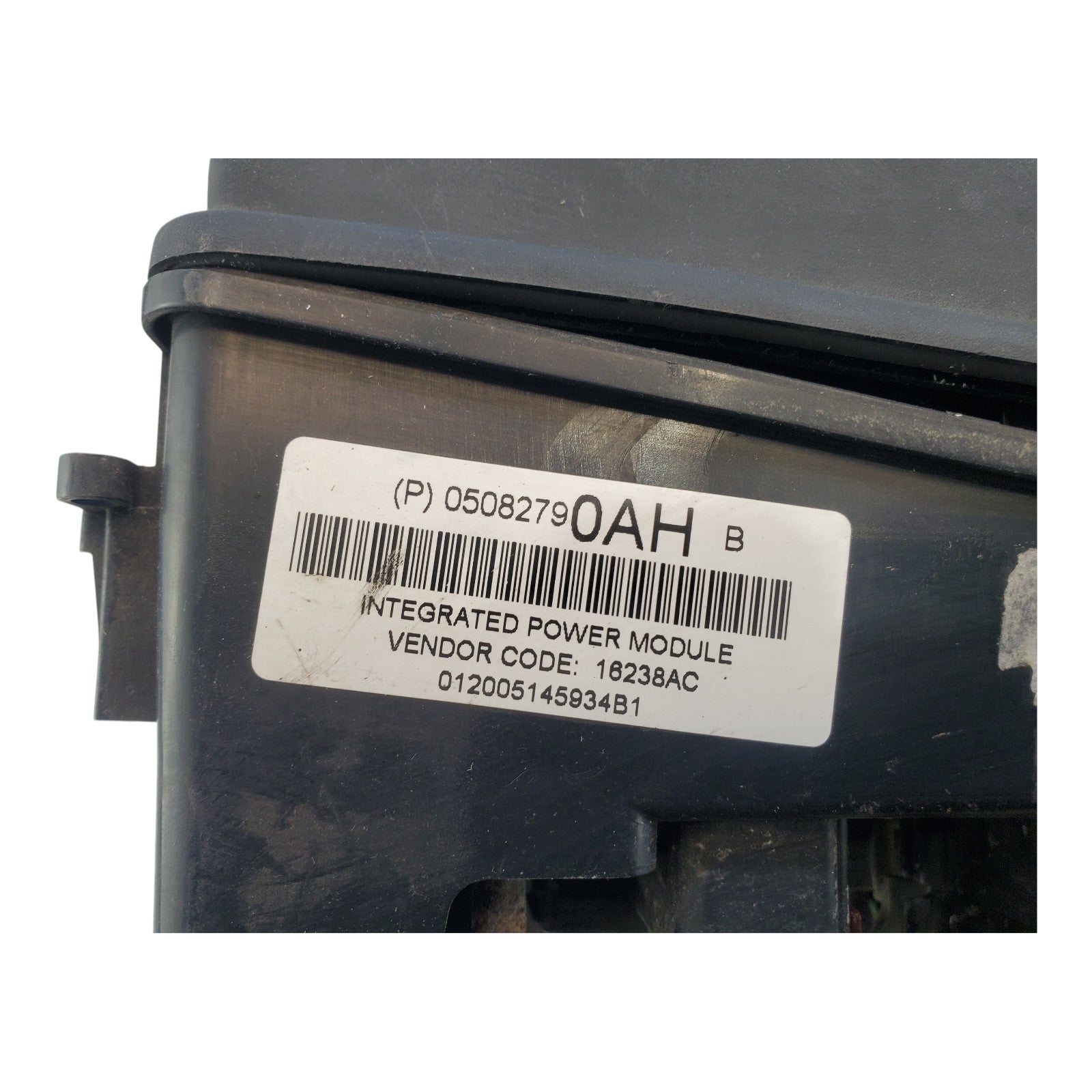 2004-06 CHRYSLER PACIFICA Fuse Box Engine Compartment p05082790AH 05082790AH