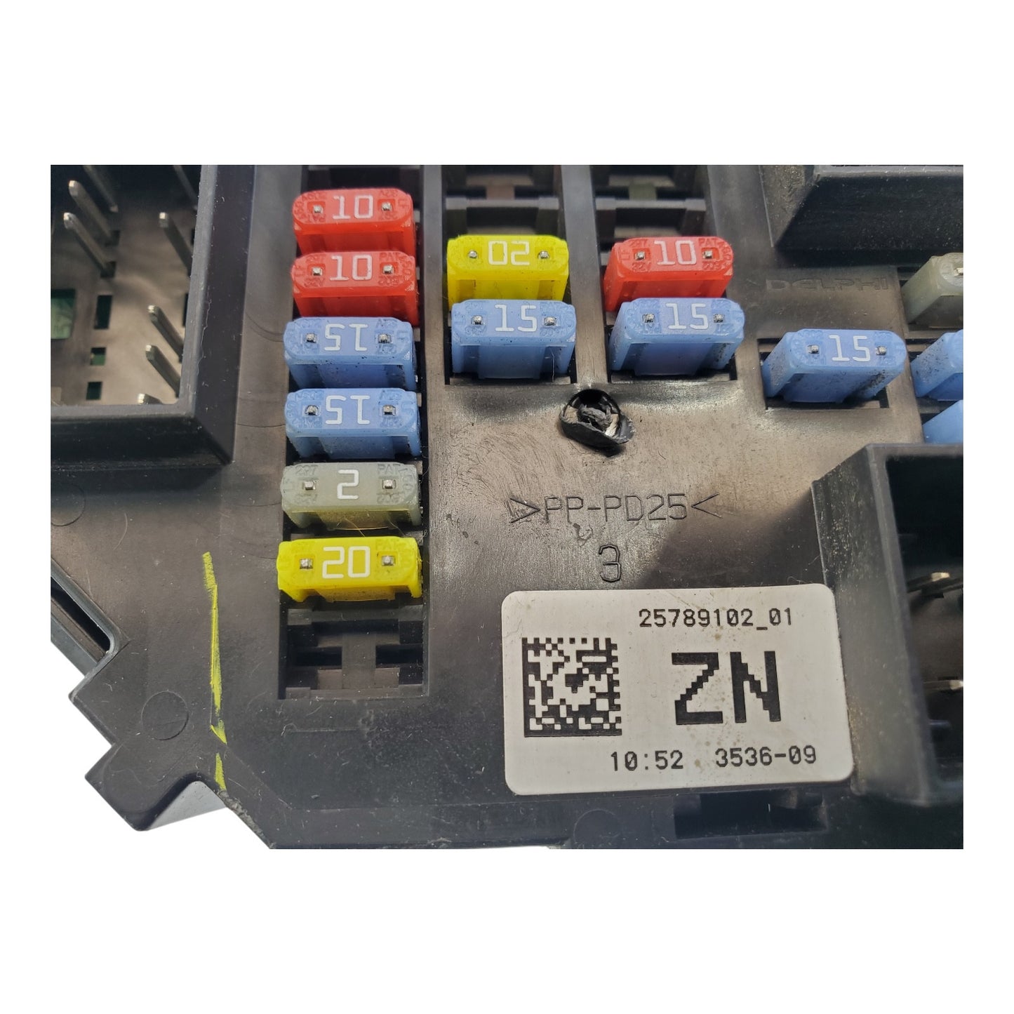 2007 - 2014 GMC Silverado Fuse Box Relay Control Module Unit P: 25789102 OEM GM