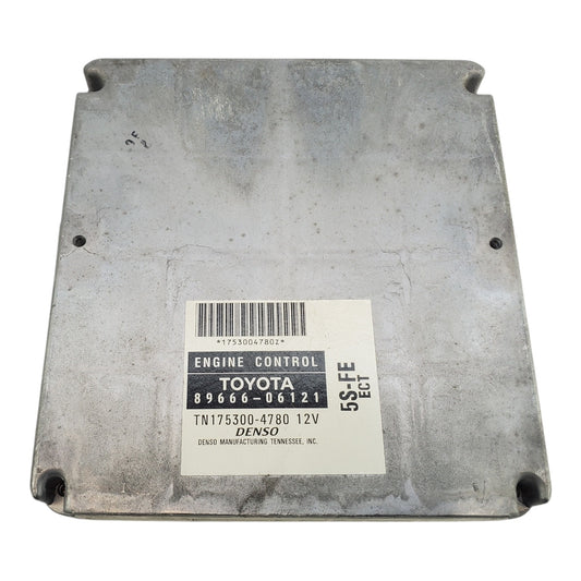 89666-06121 Toyota Camry 2000-2001 ecu ecm computer