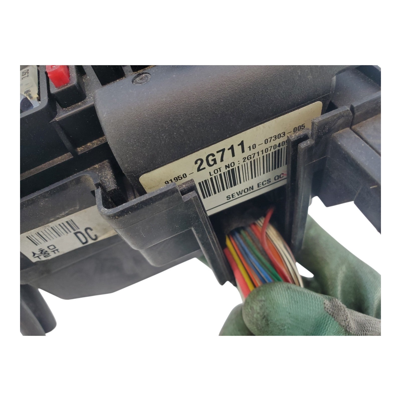Kia Rondo Fuse Relay Box Used OEM 91950-2G711
