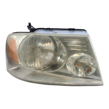 2004 2005 2006 2007 2008 FORD F150  FRONT RIGHT OEM HEADLIGHT