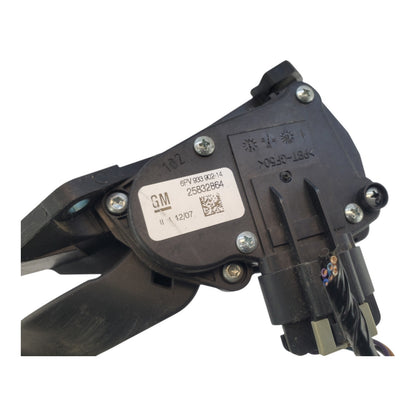 LS Throttle Pedal 07-14 OEM GM 25832864 Drive By Wire Accelerator  5.3 6.0 6.2